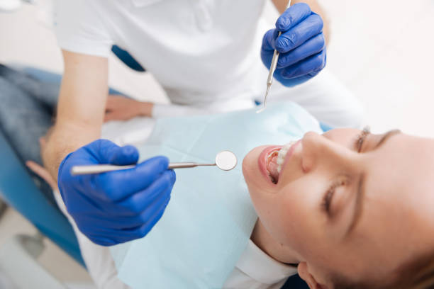 Best Tooth Extraction  in Riverton, IL